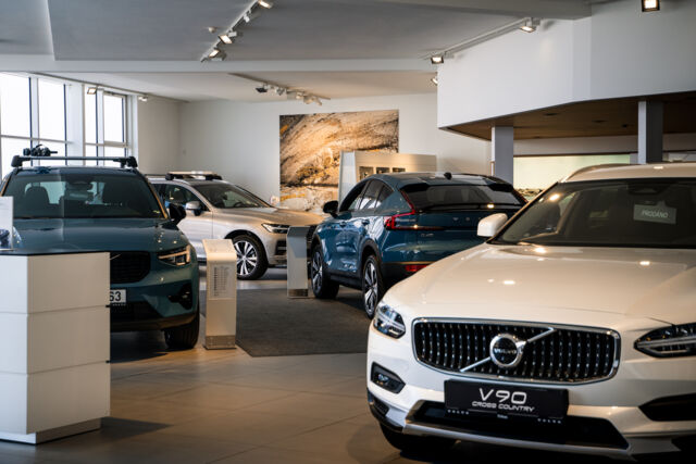 Volvo showroom 05
