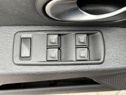 30533018