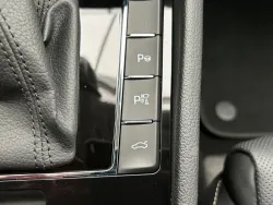 30566453