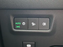 30652904