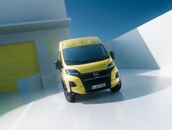 Opel Movano 2024 (9)