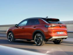 Volskwagen T-Roc 2025 (6)