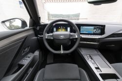 Opel Astra HB 2026 08