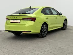 30533438