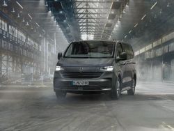 Volkswagen Transporter Kombi (8)