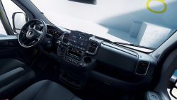 Opel Movano 2024 (1)