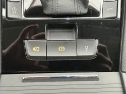 30595759