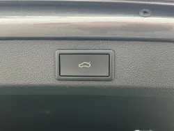 30595769