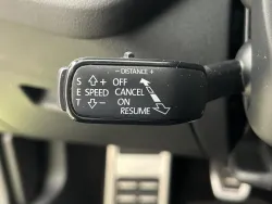 30533462