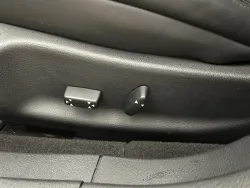 30542526