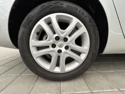 30604122