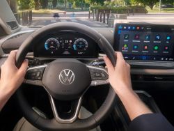 Volskwagen T-Roc 2025 (10)