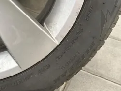 29733641