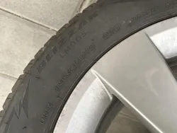 29733605