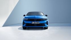 Opel Astra ST PHEV 12