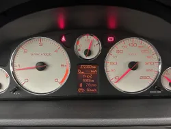 30542529