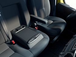 Opel Movano 2024 (13)