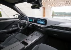 Opel Astra Electric (7)
