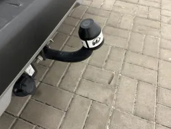 30481890