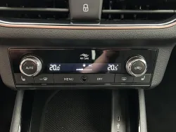 30569586