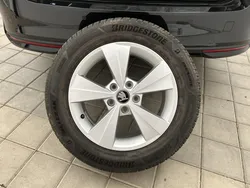 30654270