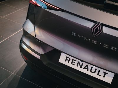 Renault Symbioz showroom 02