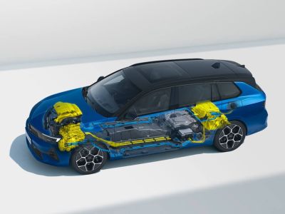 Opel Astra ST PHEV 09