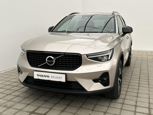 Volvo XC40 2.0 B4 4x4 PLUS