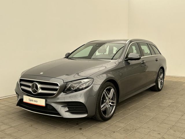 Mercedes-Benz E 250 2.0 T E-CLASS