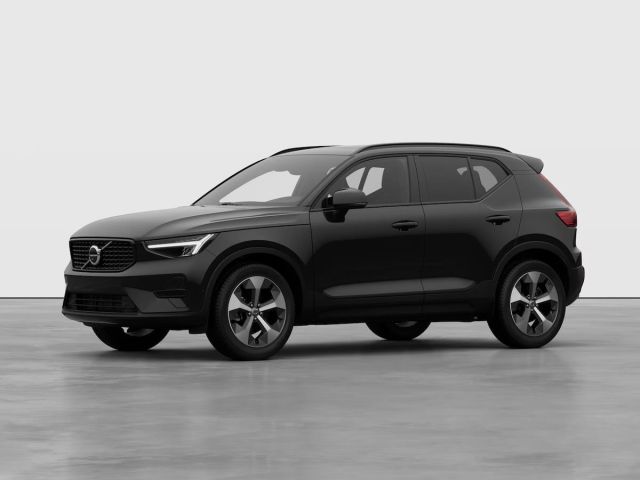 Volvo XC40 2.0 B3 PLUS DARK