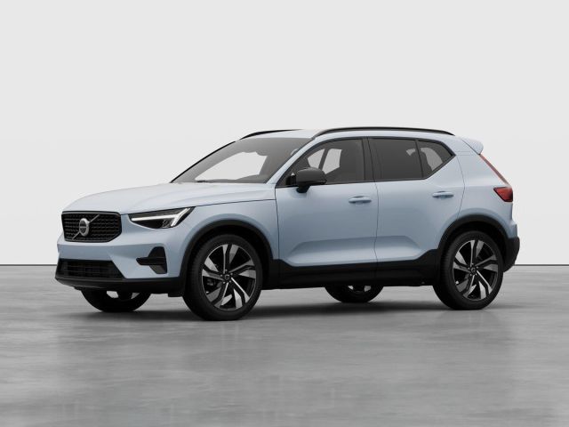 Volvo XC40 2.0 B3 PLUS