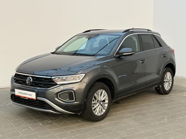 Volkswagen Nový T-Roc 1.5 TSI Life