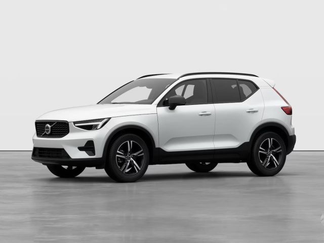 Volvo XC40 2.0 B4 PLUS DARK