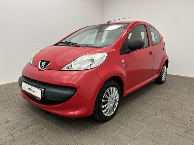Peugeot 107 1.0 i