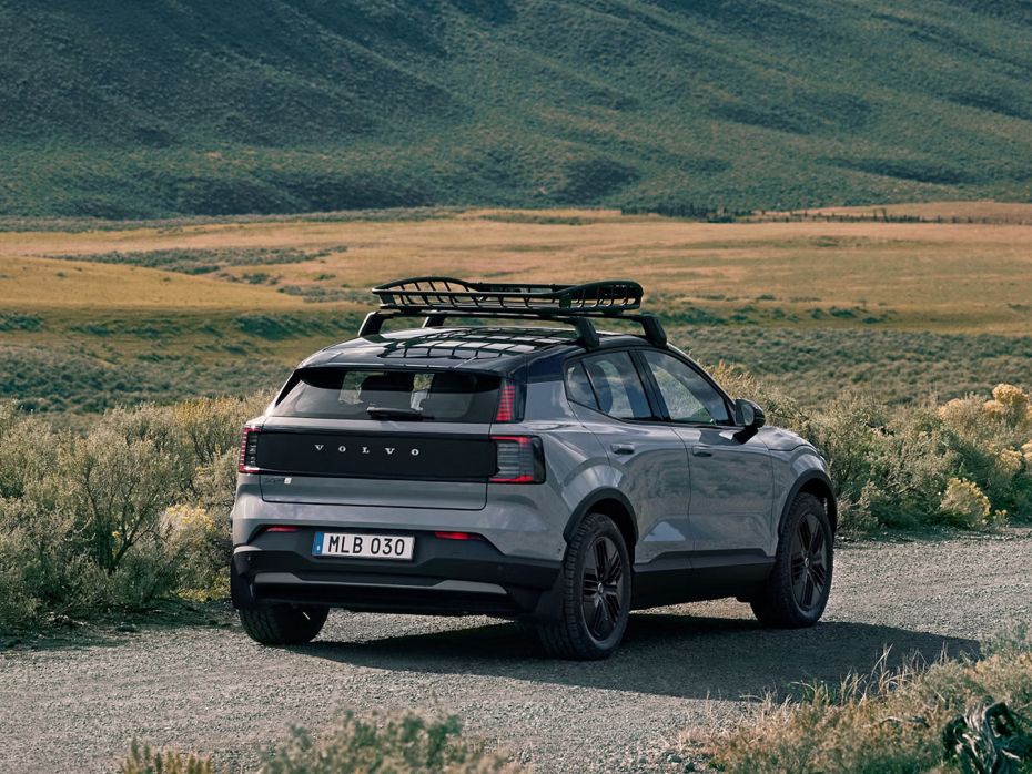 Volvo EX30 Cross Country (3)