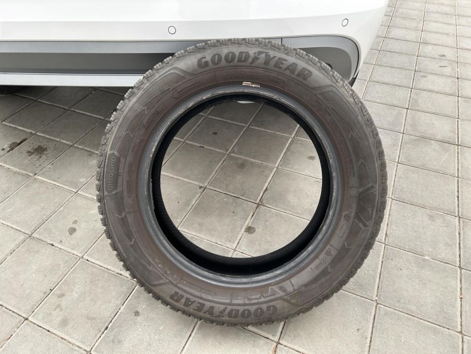 29695640