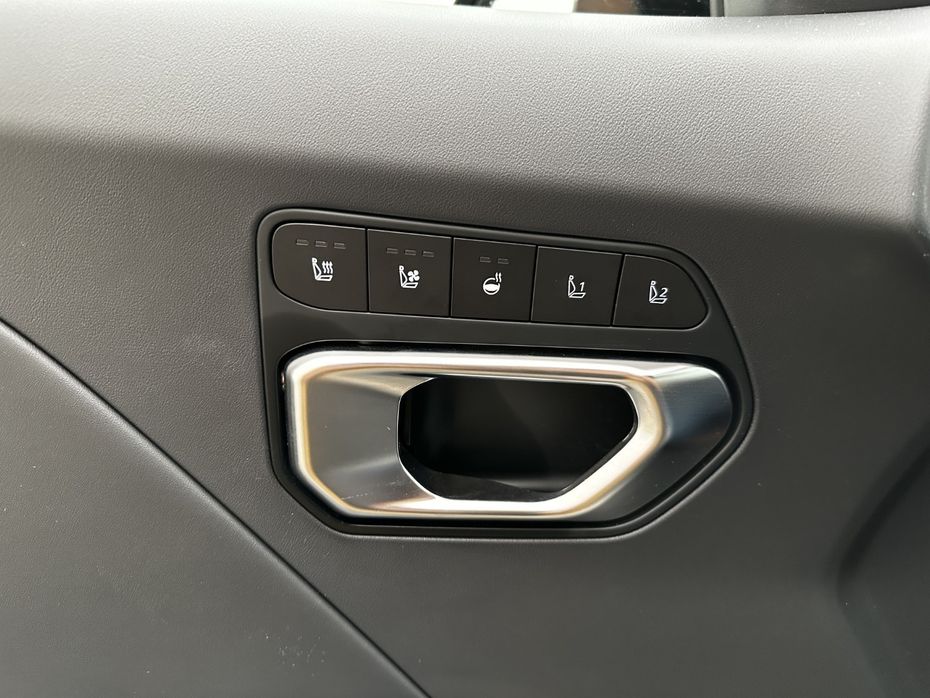 30934051
