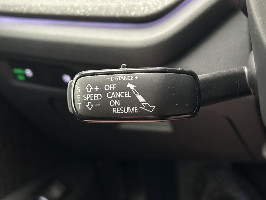 29480923