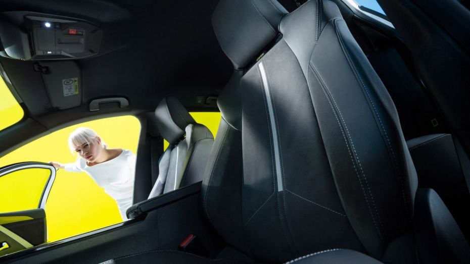 Opel Astra HB PHEV 04