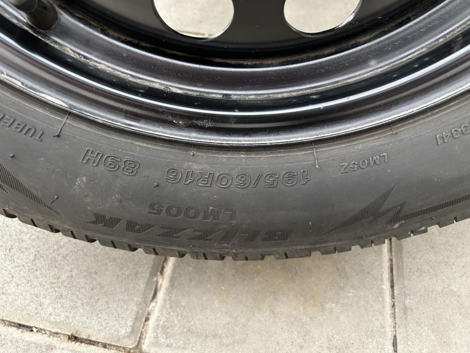 29832530