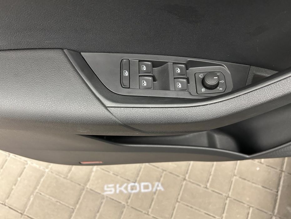 30620771