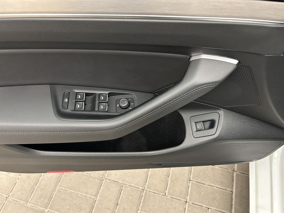30910411