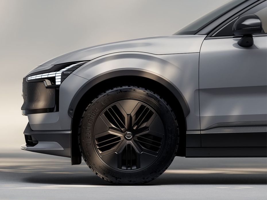 Volvo EX30 Cross Country (9)