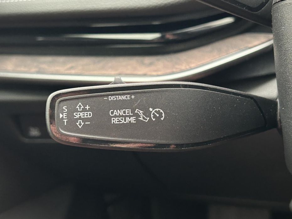 30583229