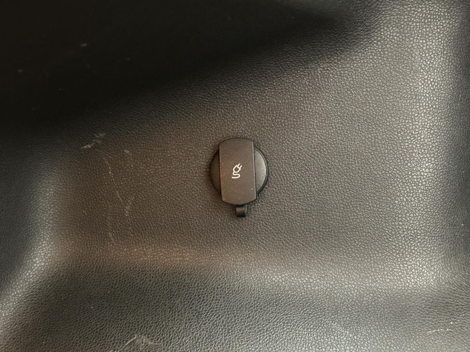 30610056