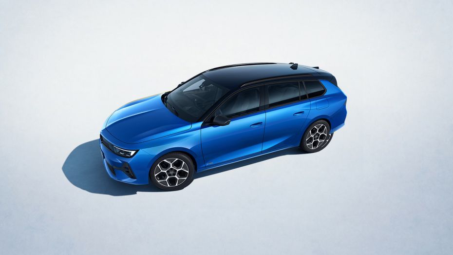 Opel Astra ST PHEV 03