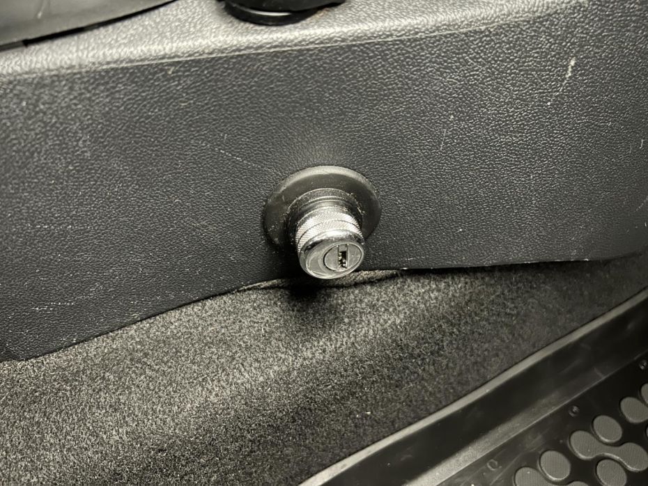 29757537