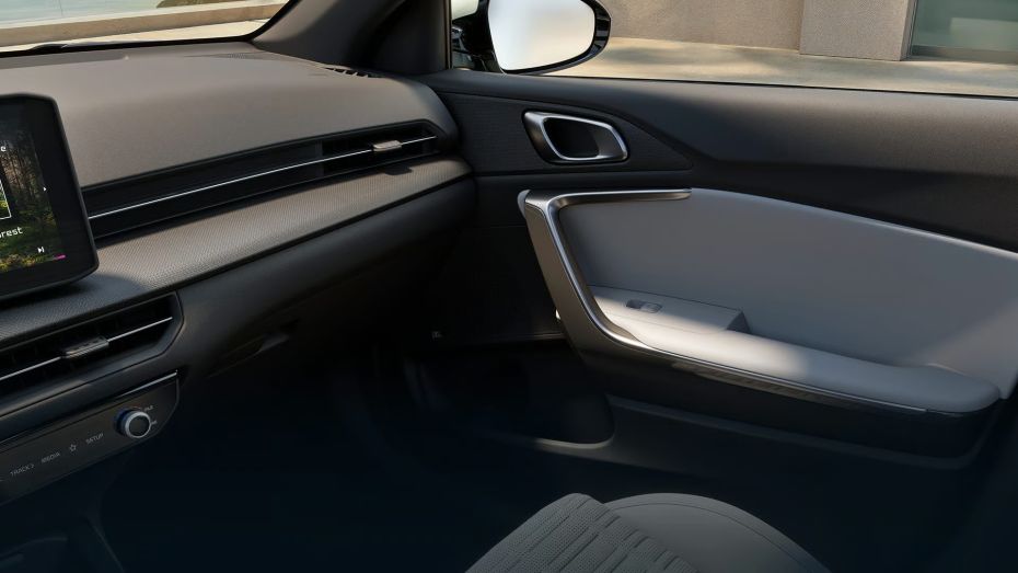 Kia XCeed 2027 (6)