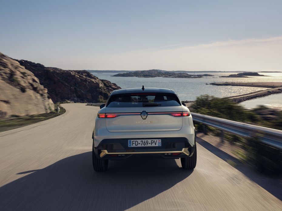 Renault Megane Electric (2)