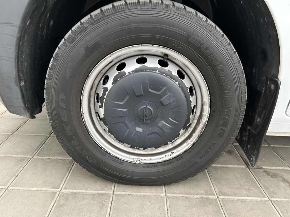 29873132